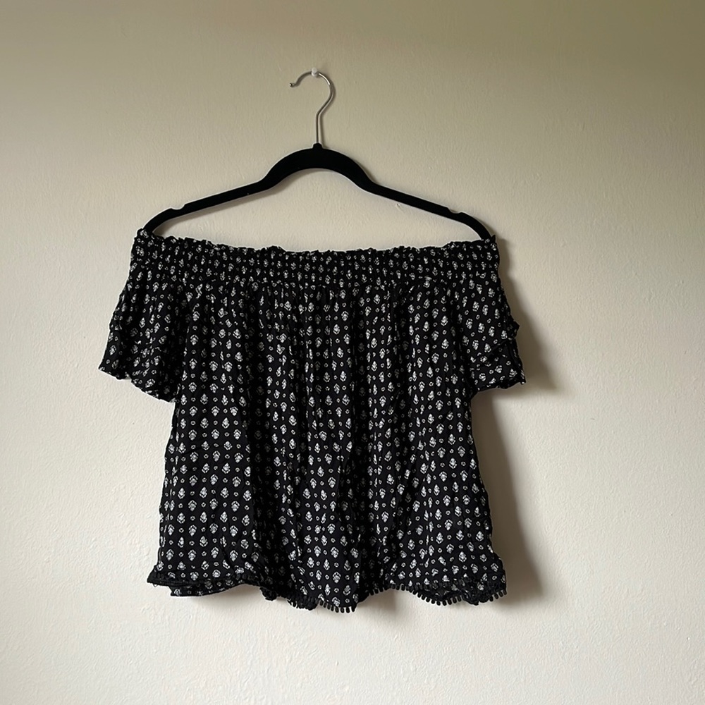 Black Floral Off the Shoulder Cropped Top